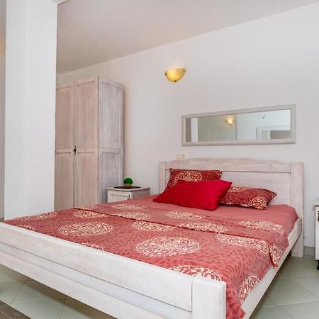Apartmani Lira Sutomore Buitenkant foto