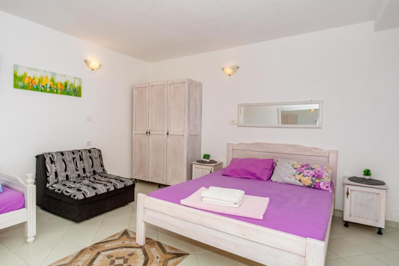 Apartmani Lira Sutomore Buitenkant foto