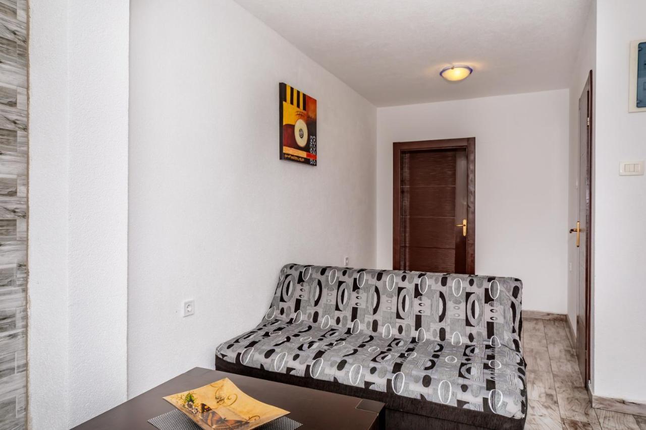 Apartmani Lira Sutomore Buitenkant foto