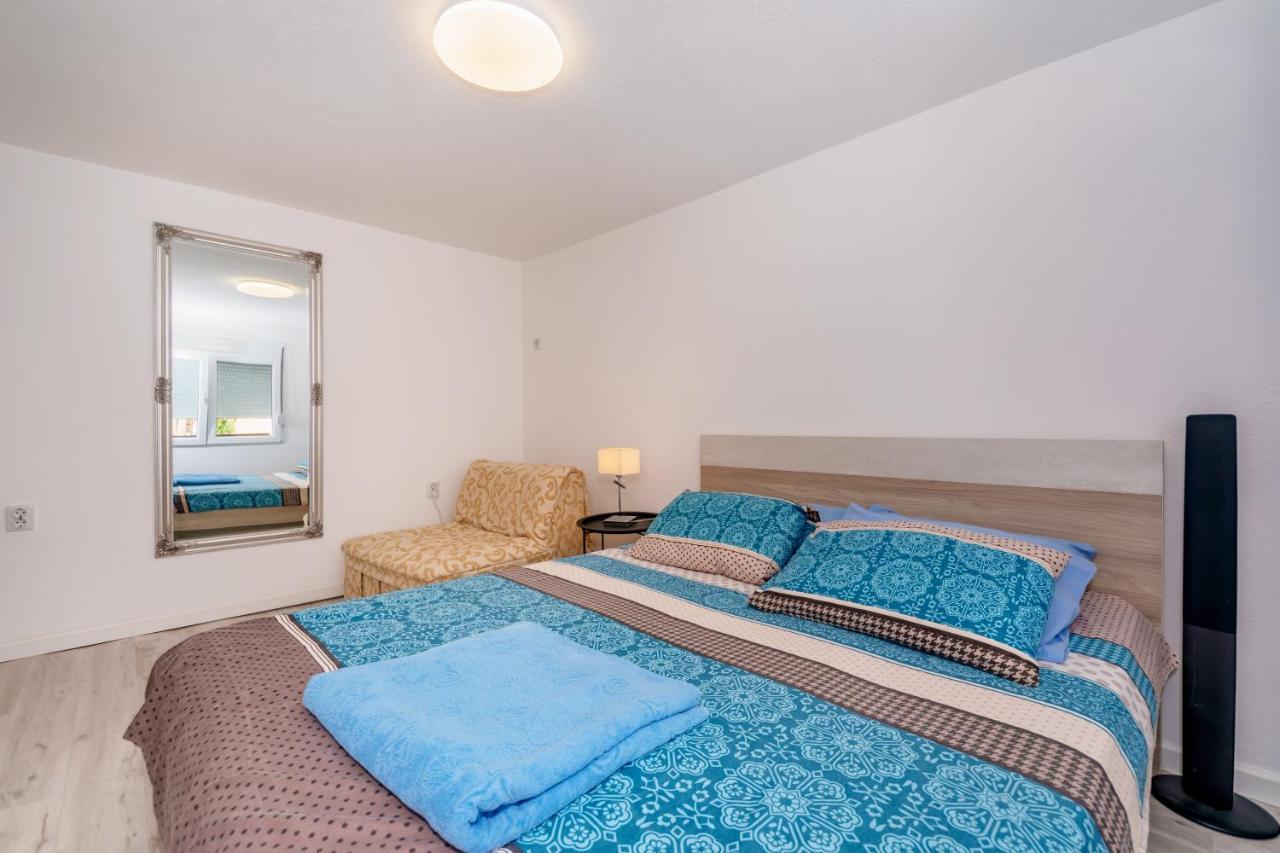 Apartmani Lira Sutomore Buitenkant foto